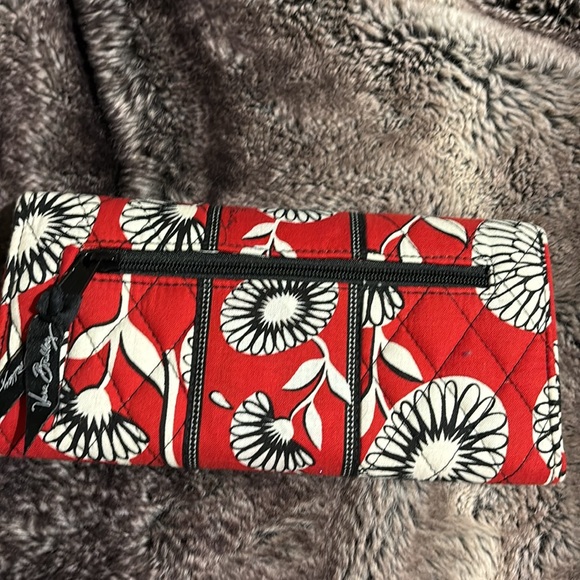 New Vera Bradley wallet - Picture 4 of 4